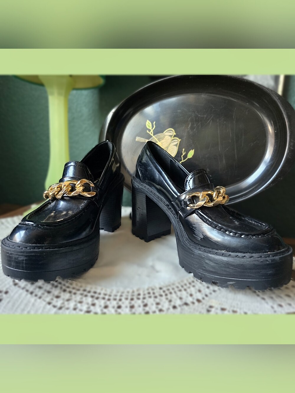 Madden Girl Kassidy-C Black Patent Platform Loafer Heels Gold Chain Size 8
